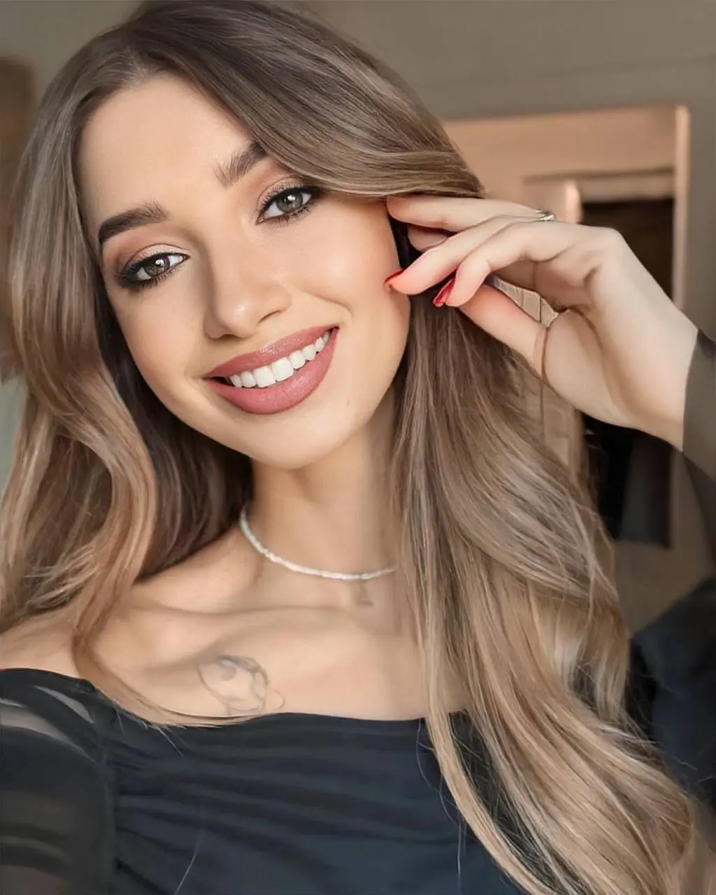 Anastasia honolulu personals