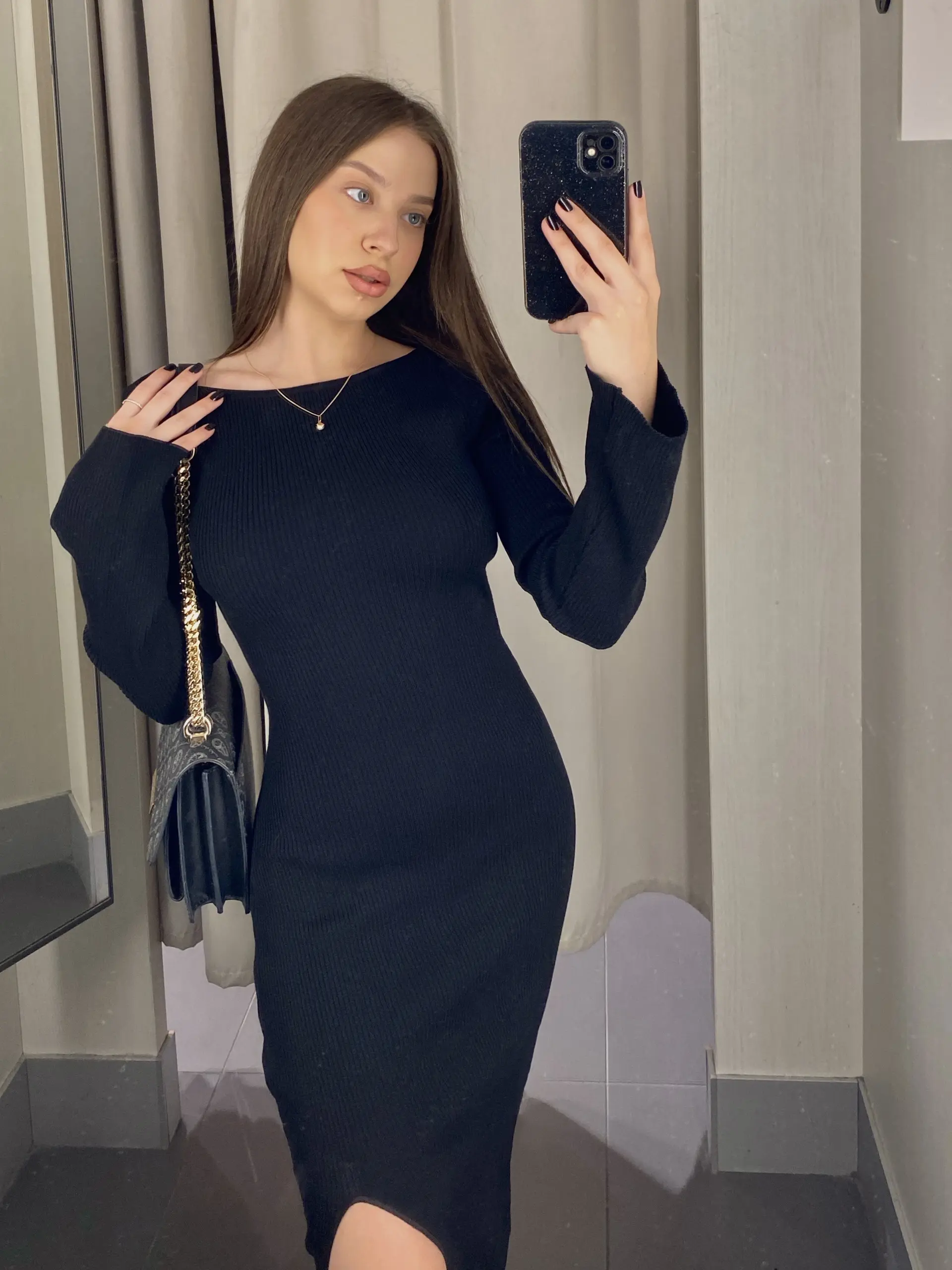Amieliia riverside personals
