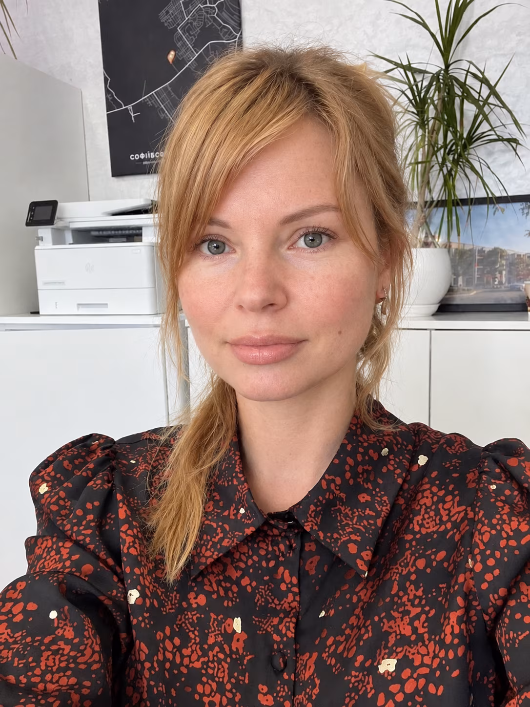 See Lady's Profile