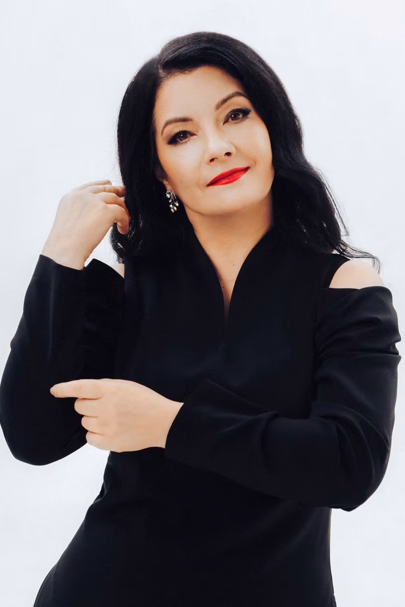 See Lady's Profile