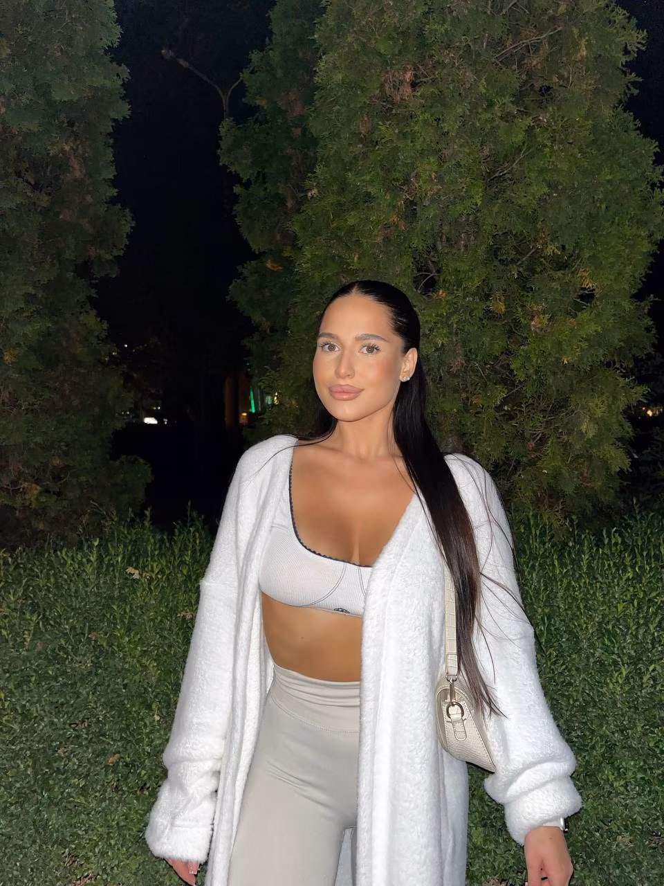 Visit Lady's Profile