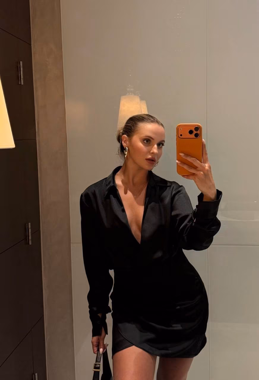 See Lady's Profile