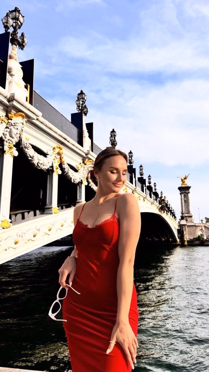 Visit Lady's Profile